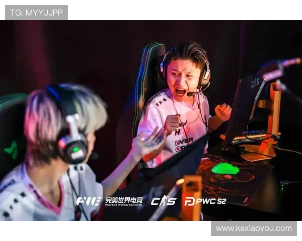 电竞赛事精彩纷呈：顶级战队对决、玩家竞技与创新技术的完美融合