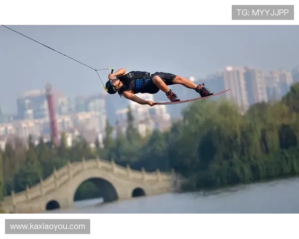 成都极限运动队的防反策略揭秘与深度分析探讨